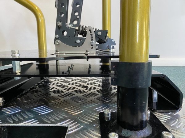 alien v1 gt - postazione gt gialla