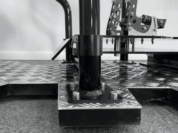 alien v1 GT - farasimtech  - postazione simulatore guida