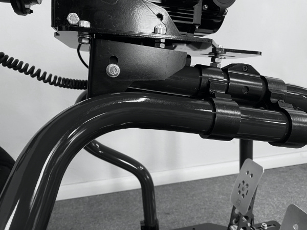 alien v1 GT - farasimtech - postazione simulatore guida